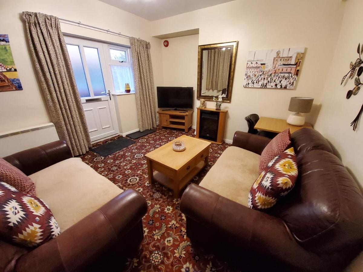 Saltburn Holidays 4 Park View Loftus Esterno foto