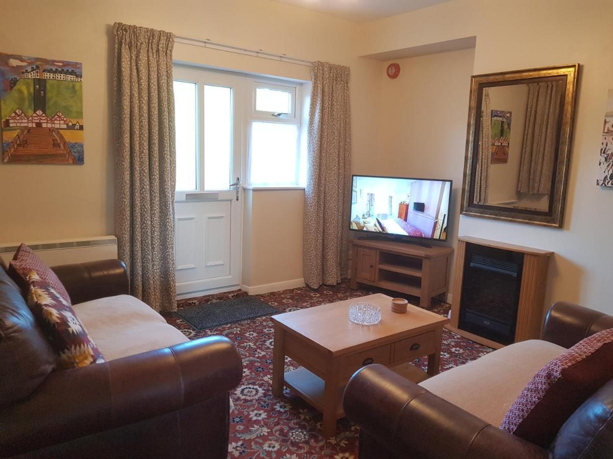 Saltburn Holidays 4 Park View Loftus Esterno foto
